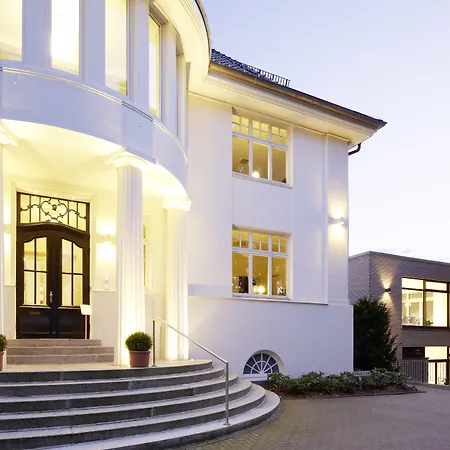 Haus Rissen Gaestehaus ヴェーデル